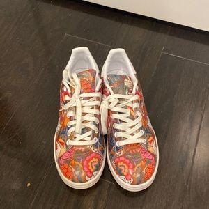 Stan Smith floral adidas sneakers